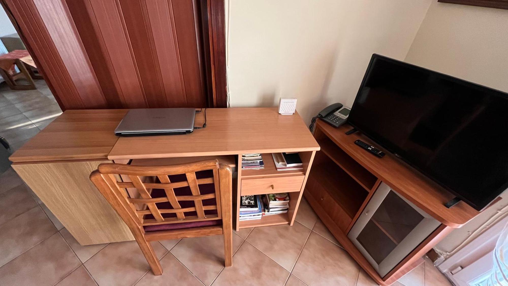 Apartment Dimi View